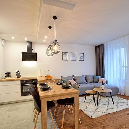 Cosy Apartament - Baltycka 11 코워브제크 외부 사진