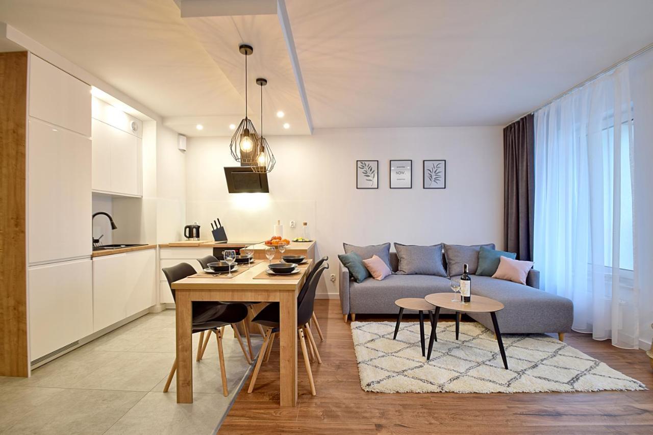 Cosy Apartament - Baltycka 11 코워브제크 외부 사진